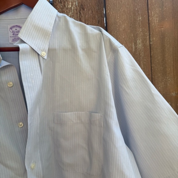 BROOKS BROTHERS Men's Classic Light Blue Striped Short Sleeve Shirt Size 16 - Picture 3 of 8